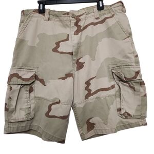 Desert Camo Men's Cargo Shorts